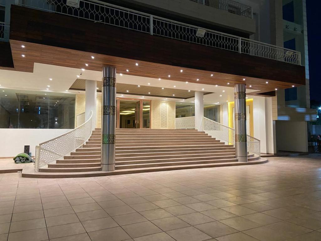 Acco Grand Hotel 러크나우 외부 사진