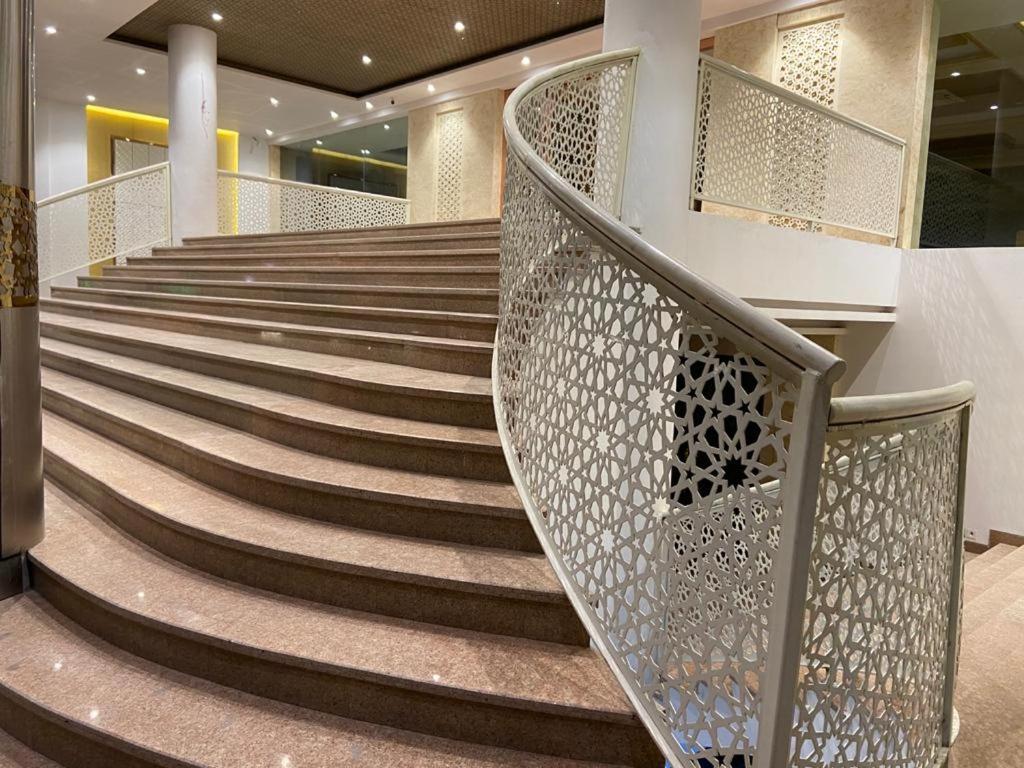 Acco Grand Hotel 러크나우 외부 사진