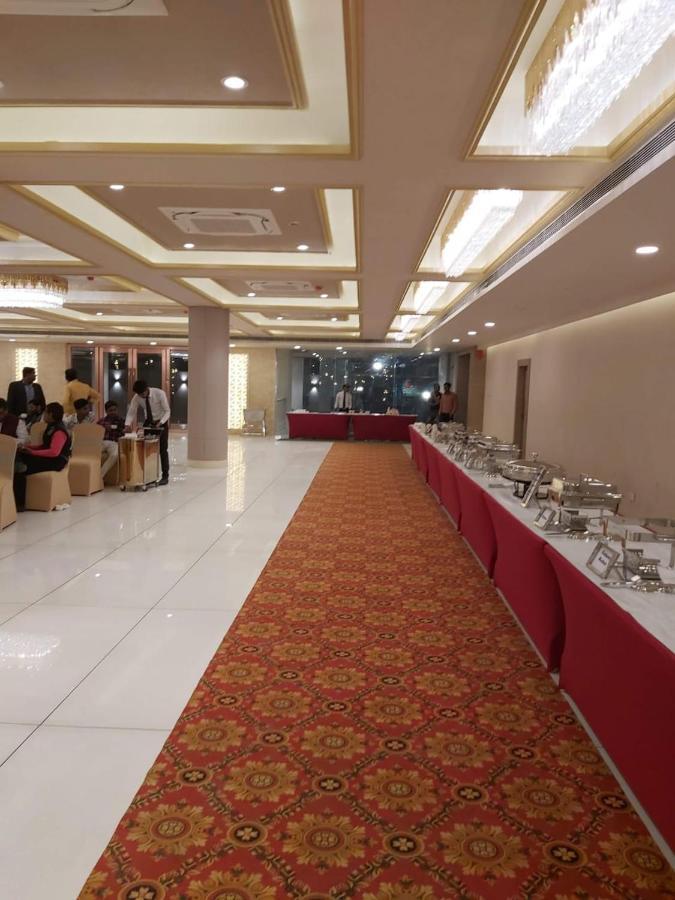 Acco Grand Hotel 러크나우 외부 사진