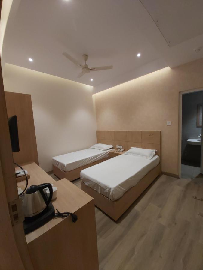 Acco Grand Hotel 러크나우 외부 사진